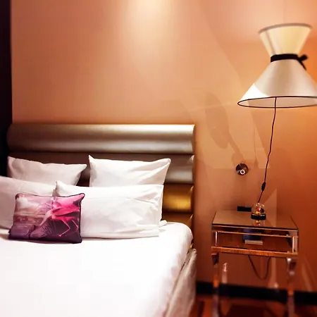 Hotel Des Beaux-arts 4*