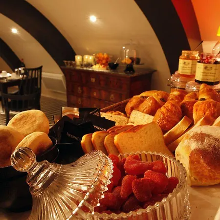 Des Beaux-arts Hotel 3*