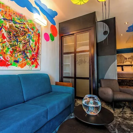 Hotel Des Beaux-arts 3*