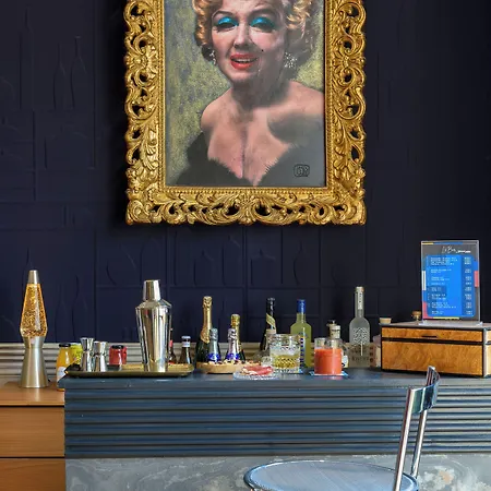 Hotel Des Beaux-arts 3*
