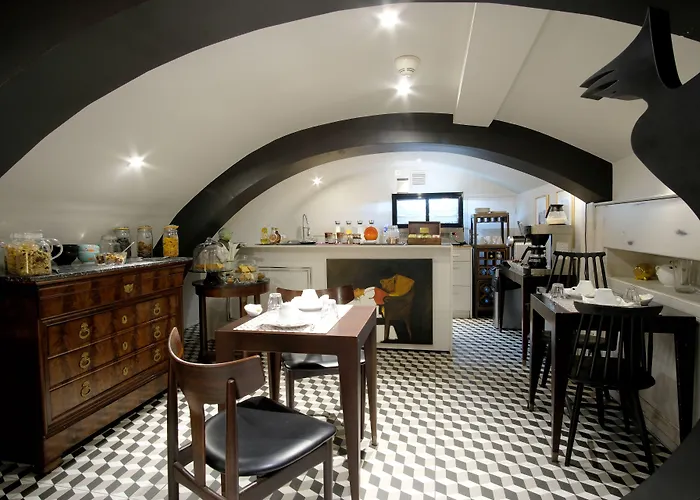 Hotel Des Beaux-arts 3*